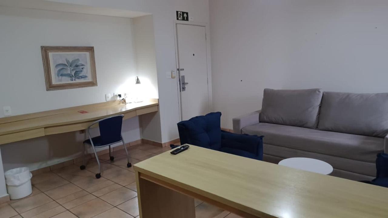 Flat Completo No Centro De Araxa - 901 Apartment ภายนอก รูปภาพ